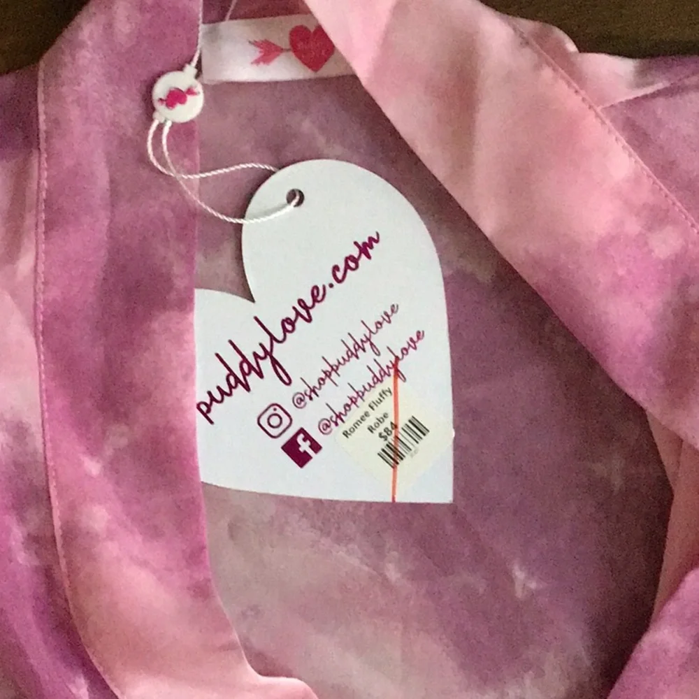 Buddy Love Romee Fluffy robe NWT